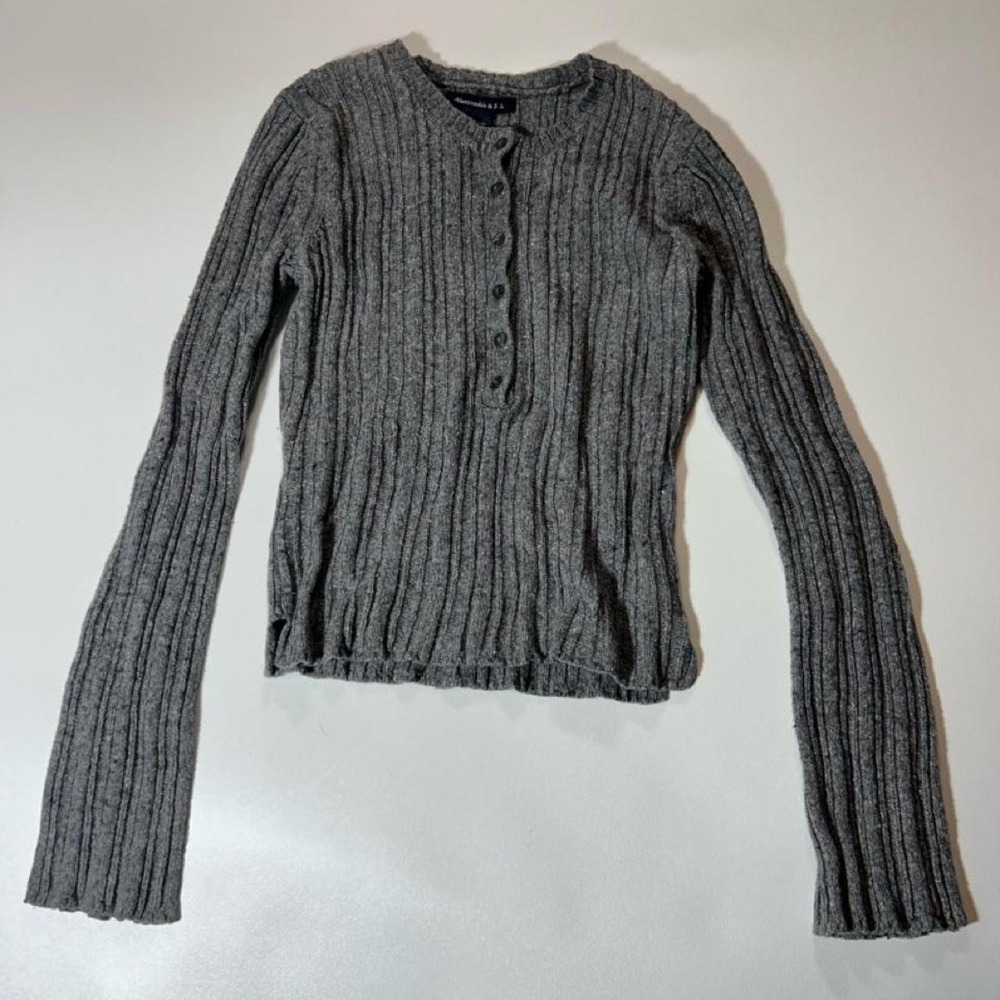 Abercrombie & Fitch Ribbed Henley Crop Top Womens Size M Gray Cotton Wool